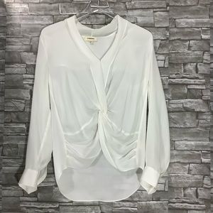 L’AGENCE XS off-white long sleeve silk blouse (w125)